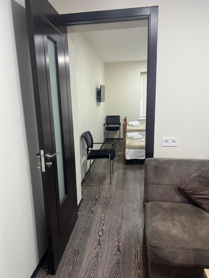 Monika Apartment Tbilisi Exteriör bild